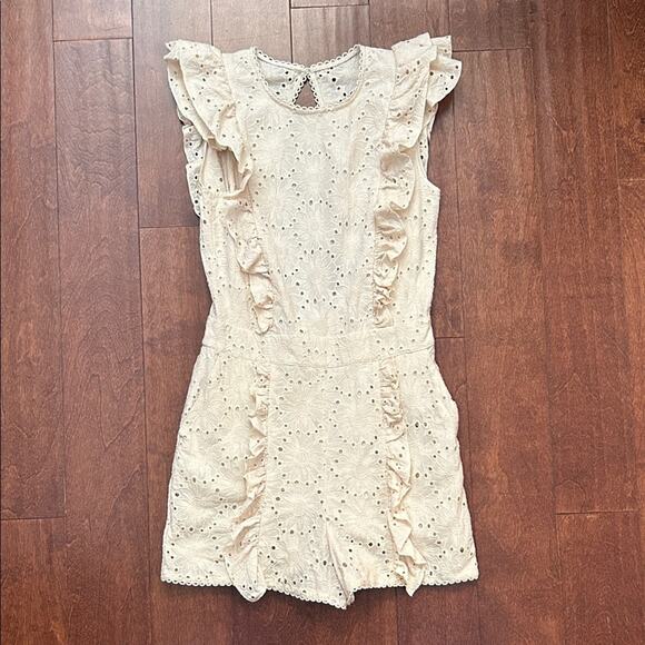 Happy x Nature Kate Hudson Daisy Eyelet Romper, Size 2 - Picture 2 of 16